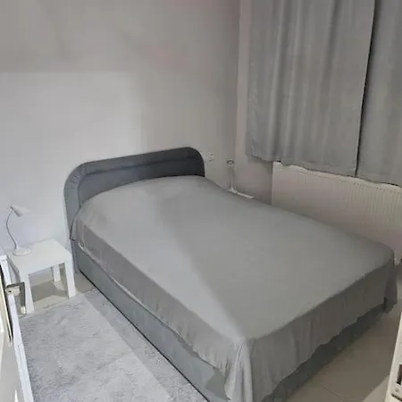 Apartment Karpuzkaldlran Karslsl Muestakil Girisli Bahceli Antalya